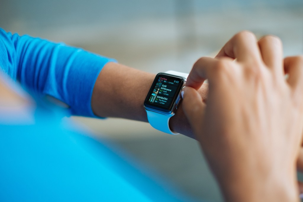smart-watch-821571_1920